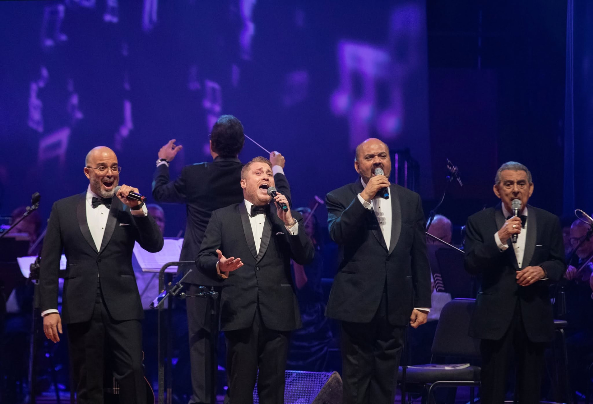 Cuarteto vocal con orquesta sinfónica